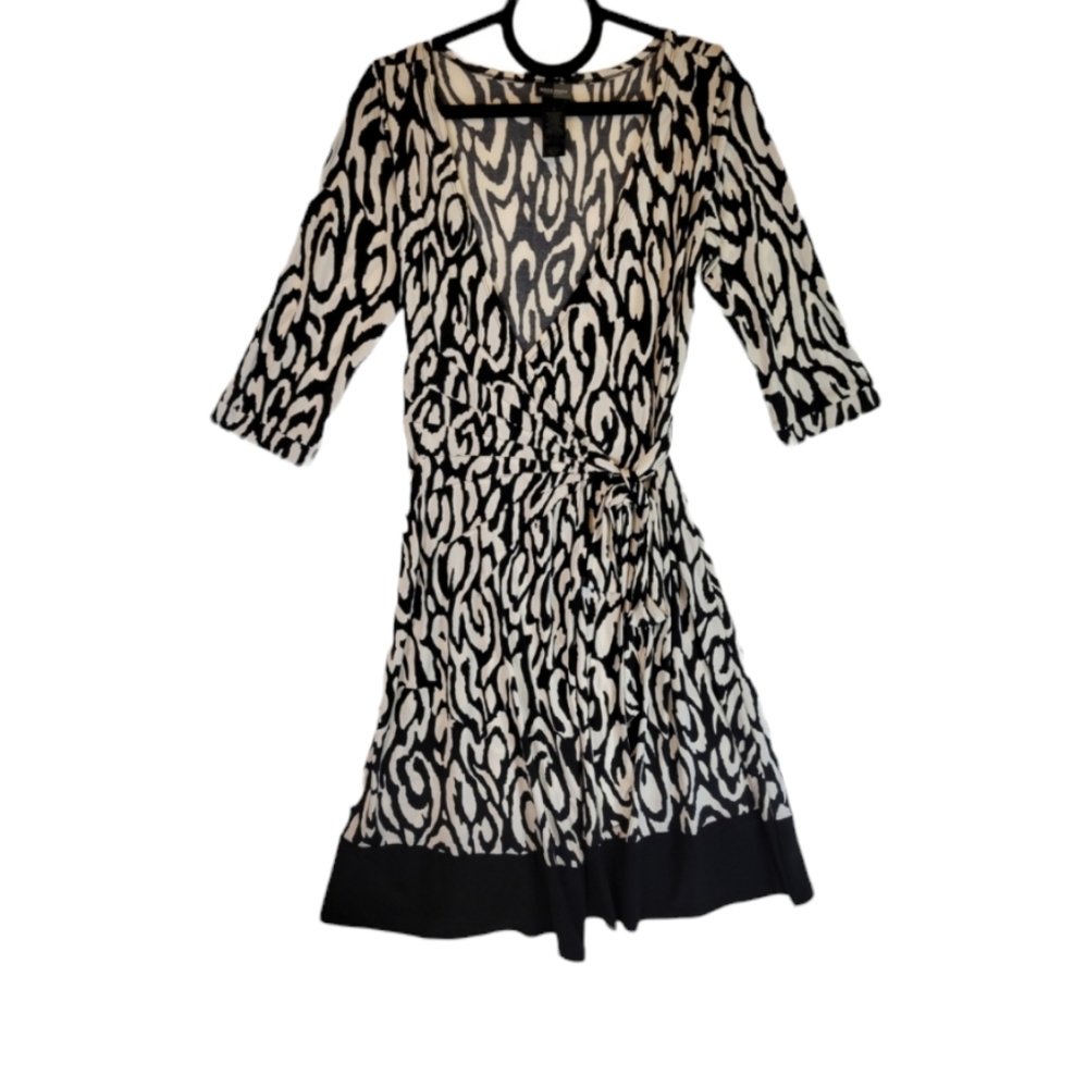 Bisou Bisou Zebra Lightweight Stretchy Wrap Dress 3/4 Sleeve Size 8